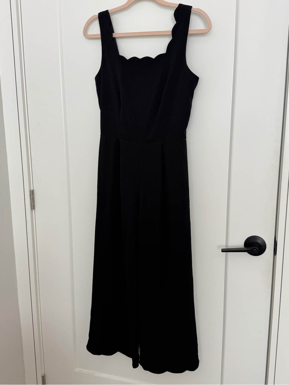 Monteau Black Sleeveless Scallop-Edge Midi Dress